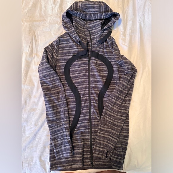 Lululemon purple Stripe Hooded In stride Jacket Size 6 GUC - Picture 1 of 5